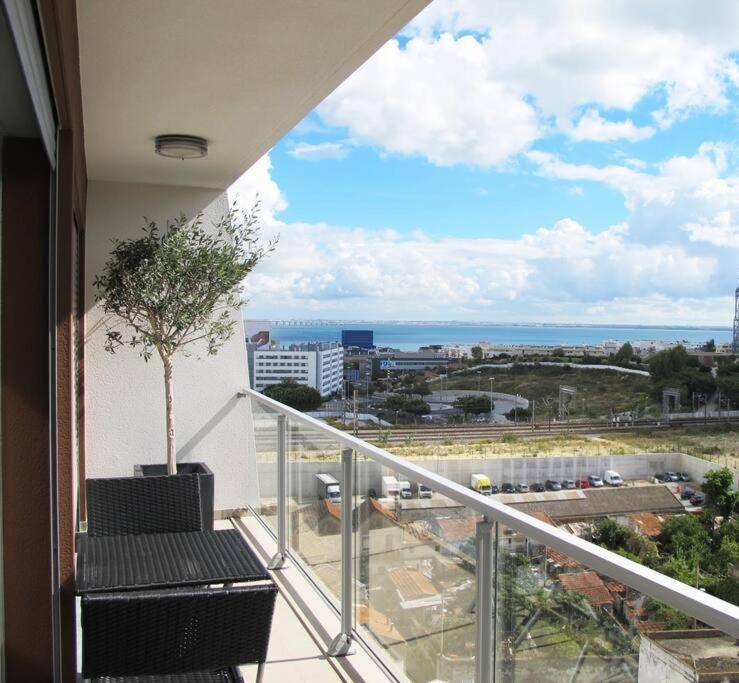 Lisbon Metro Apartment Luaran gambar